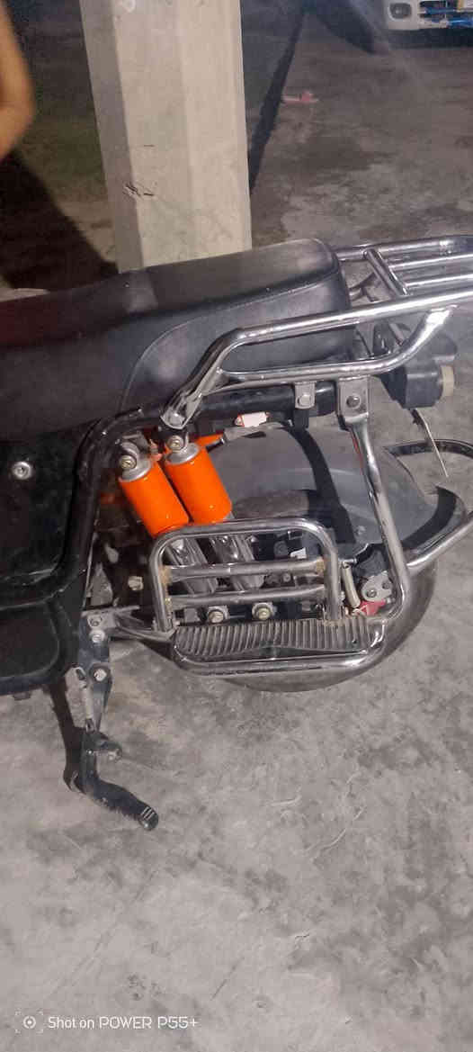 السلام وعليكم دراجه شحن 1500w نضيفه كلشي مابيها شغاله بس عوزها بطاريات قيم باليرضي الله وبلعافيه عليك
مكاني الضلوعيه للاتصال ***********
