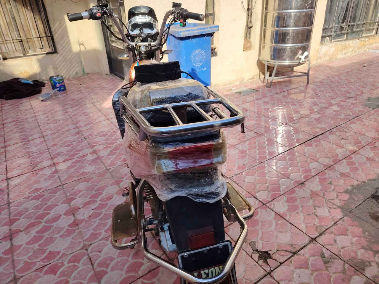 سلام عليكم شباب متاح ماطور هارلي بطاريات ٢٠٢٥ مثل ماواضح كدامكم ماطور نضيف بطاريات يقرن ١١ عل فحص وين متريد السعر ٣٥٠ وبي مجال للتواصل ***********للبيع او للمراوس بماكس او شحن
