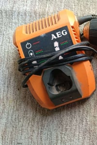 شواحن • توصيل • شاحنة موجودة