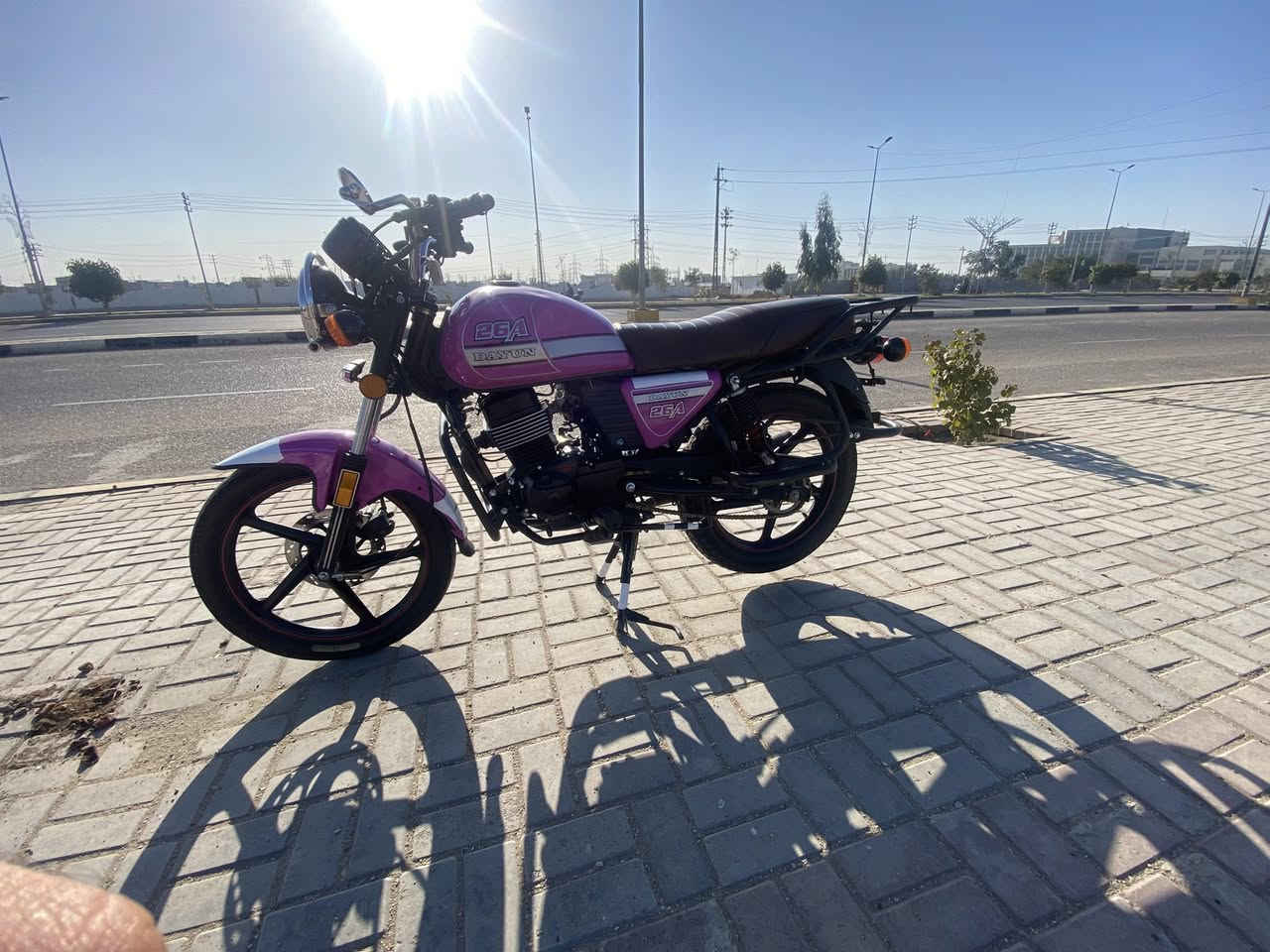 السلام عليكم دايون نفخ للبيع الون المميز كفاله عامه الدراجه من مكينه البلك مال الشركه بعده بيها ما مبدل دراجه خير من الله برغي واحد ما مفتوح منها وسنويه كربلاء مداور ثاني يوم دراجه موديل ٢٣طالع بـ ٢٤ مكينه ٢٠٠cc 
اتصال على الرقم والسعر خاص ***********
