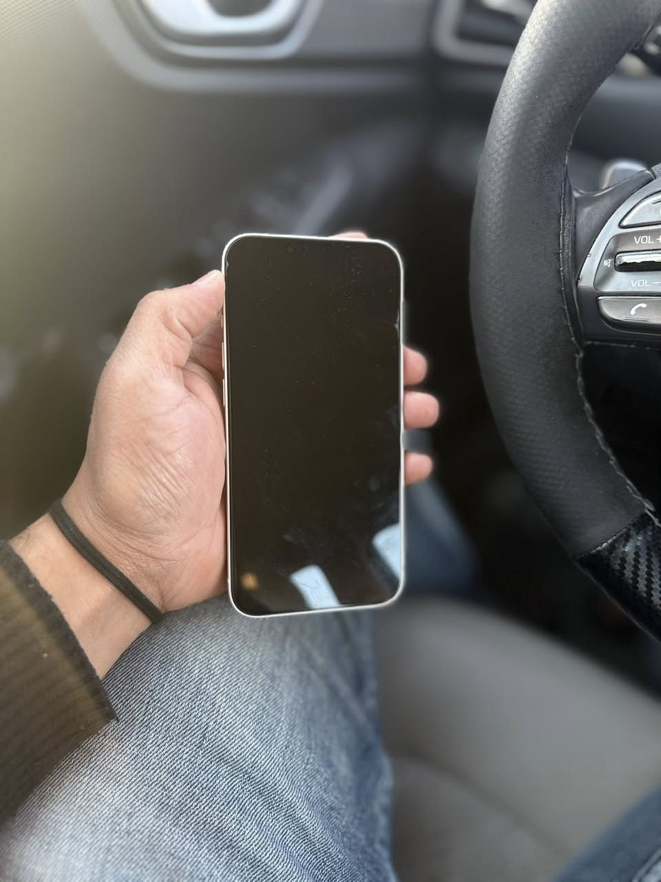 13 عادي
ذاكره 128
بطاريه83‎%‎
وتر بروف التلفون شخط مابي
حيل جديد 
السعر 440 وبي مجال 
مكاني بغداد
***********
