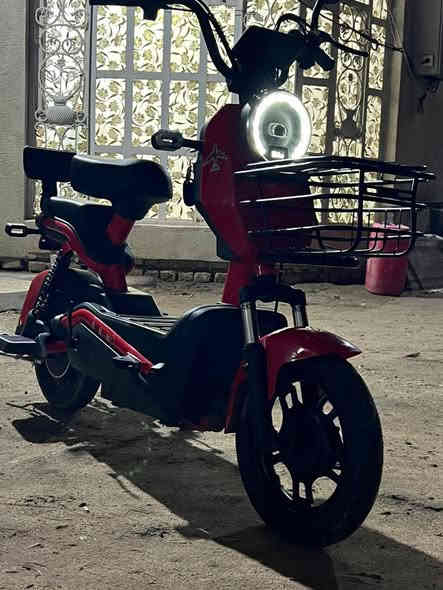 السلام عليكم دراجه شحن للبيع دراجه جديده كلش ما ناقصه شي من كل النواحي
4باتري 

كهربائيات كله شغاله

حجم 14 

ما ماشيه هواي للتواصل *********** رقمي و متواجد علا الفيس مكان سوق الشيوخ كرمه بني سعيد 

السعر 350
