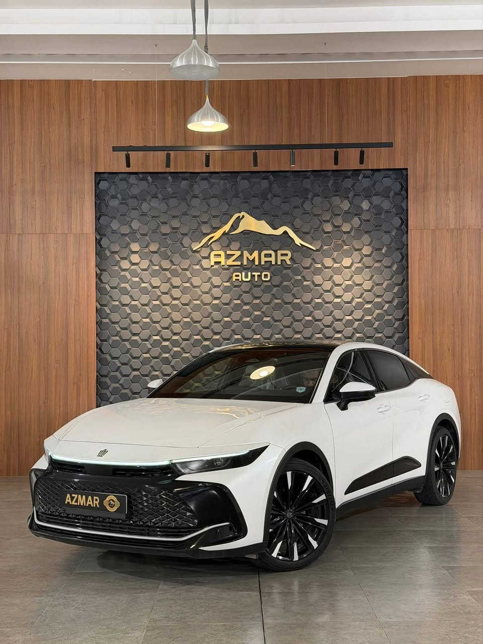 كراون ماجستا فول مواصفات 
موديل 2023  وكالة مهند 
اعلى فئة 5 كامرات  بوب شفط وبردة خلفية كهرباء وكراسي تدفئة وتبريد وكل الكراسي كهرباء حتى الخلفيات معروفة موصفات الماجستا 
ماشية 26 الف كيلو حقيقي 
مكفولة كفالة عامة  ‏
Auto Parkاوتو بارك

السيارة مكفول كفالة عامة
السيارة مرقم و جاهز تحويل وكالة بشرط

سعر: 375$ ورقة
للاستفسار : ***********
العنوان : سليمانية المعارض الجديدة شركة ازمر اوتو معرض رقم ٣٤
