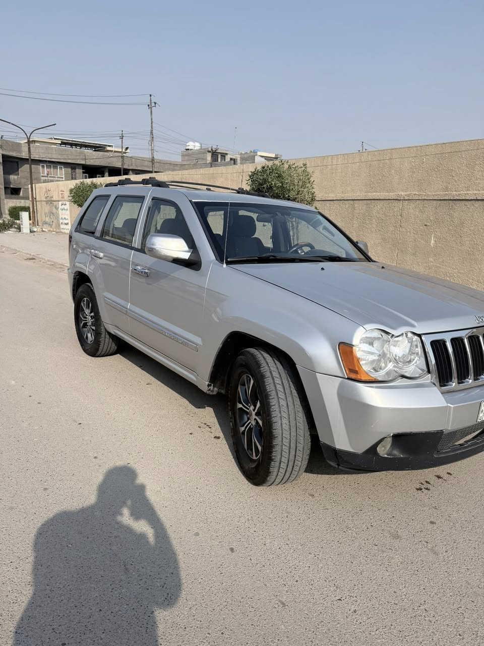 السلام عليكم
للبيع 
جيب شيروكي
 2008

صبغ عام وسونار موجود
رقم بغداد باسمي 
هزه جديده 

سعر 90 وبيها مجال 

 مكان السياره بغداد الدوره

***********
