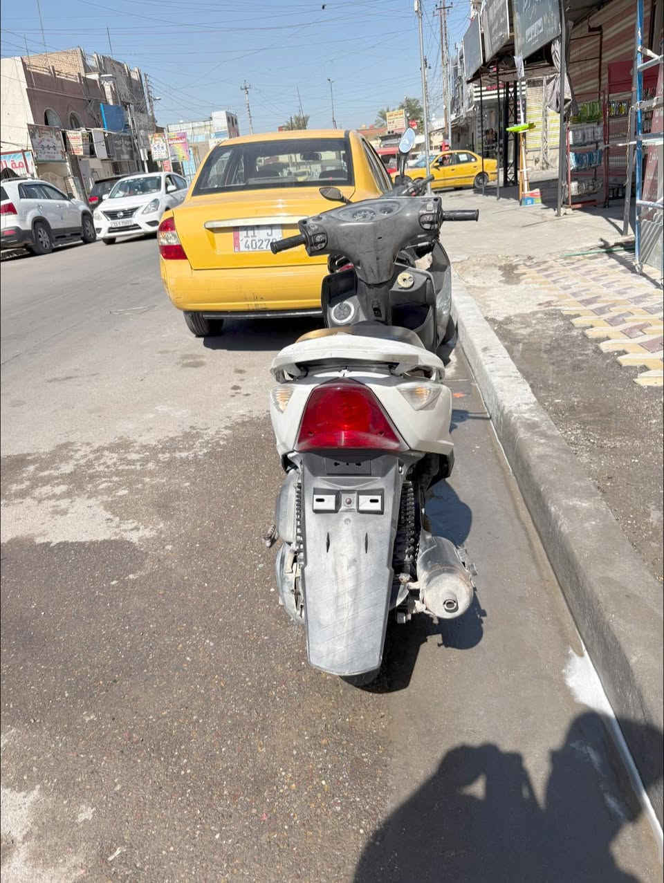 سلام عليكم
ماكس ثعلب للبيع نضافه الكفرات 70‎%‎ وموضحه عدكم بلصوره مكينه نضيفه ما مفتوحه السعر 550 وبيه مجال حك الجيه عنواني بغداد الشعب رقم التلفون ***********
