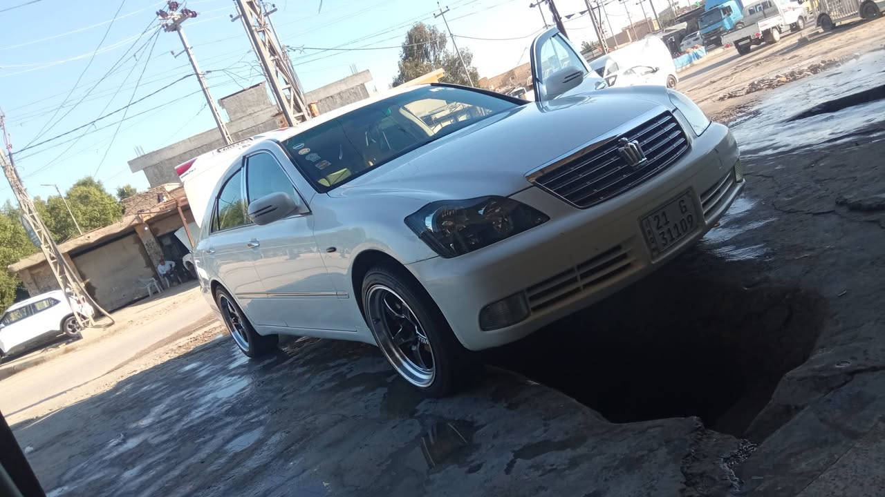 السلام عليكم شاهينه 2005 باسمي كفاله ثلاث دقم شاص 82 السياره جاهزه مكينه وكير توني شاد حداديه تخم تاير جاهزه غرفه بيجي مكان الديوانيه غماس سعر 140 وبها مجال مراوس حسب القناعه الشراي يحب يتصل بخير ويدلل ***********
