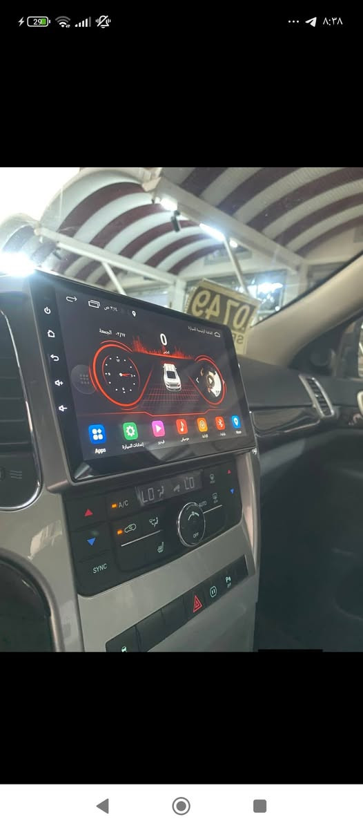 جيب 2012 سياره لمتد فول مواصفات للخير بسمي سياره لمتد معروف مواصفاته بيها قطعتين فقط بخ 
***********
