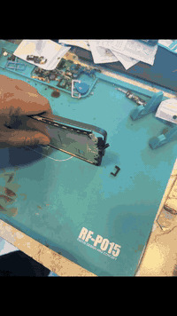 مركز الاخوين للموبايل صيانة جهاز احد زبائن العنوان بغداد الحسينية سوق ...