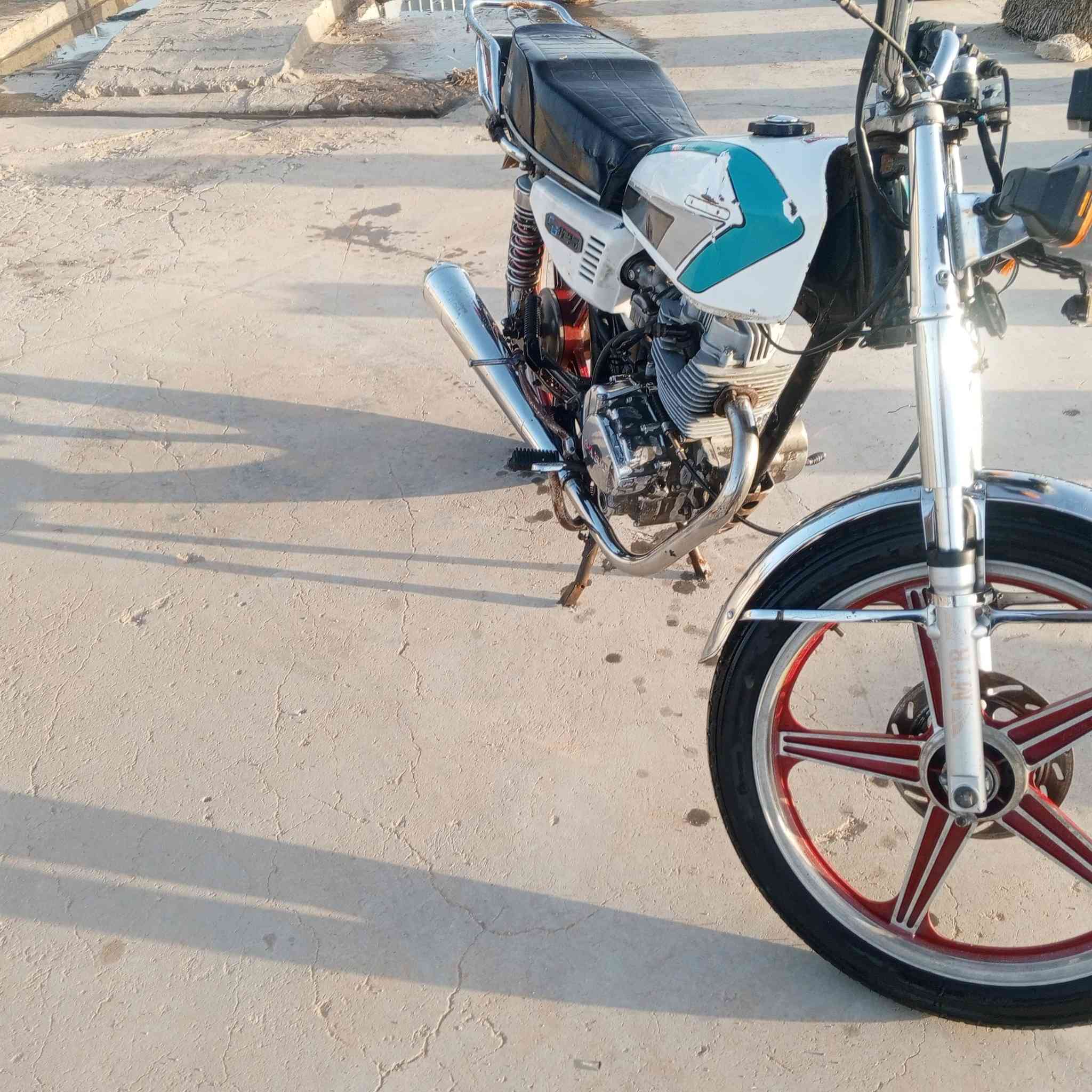 السلام عليكم
للبيع السعر 400 وبيها مجال مكاني ديوانيه قضاء سومر 

اوراق اصولي وكهربائيات فول .

الشراي يدخل خاص


**إذا كنت صاحب هذا الإعلان وتريد حذفه لأي سبب، رجاءا أرسل رسالة إلى الدعم الفني**