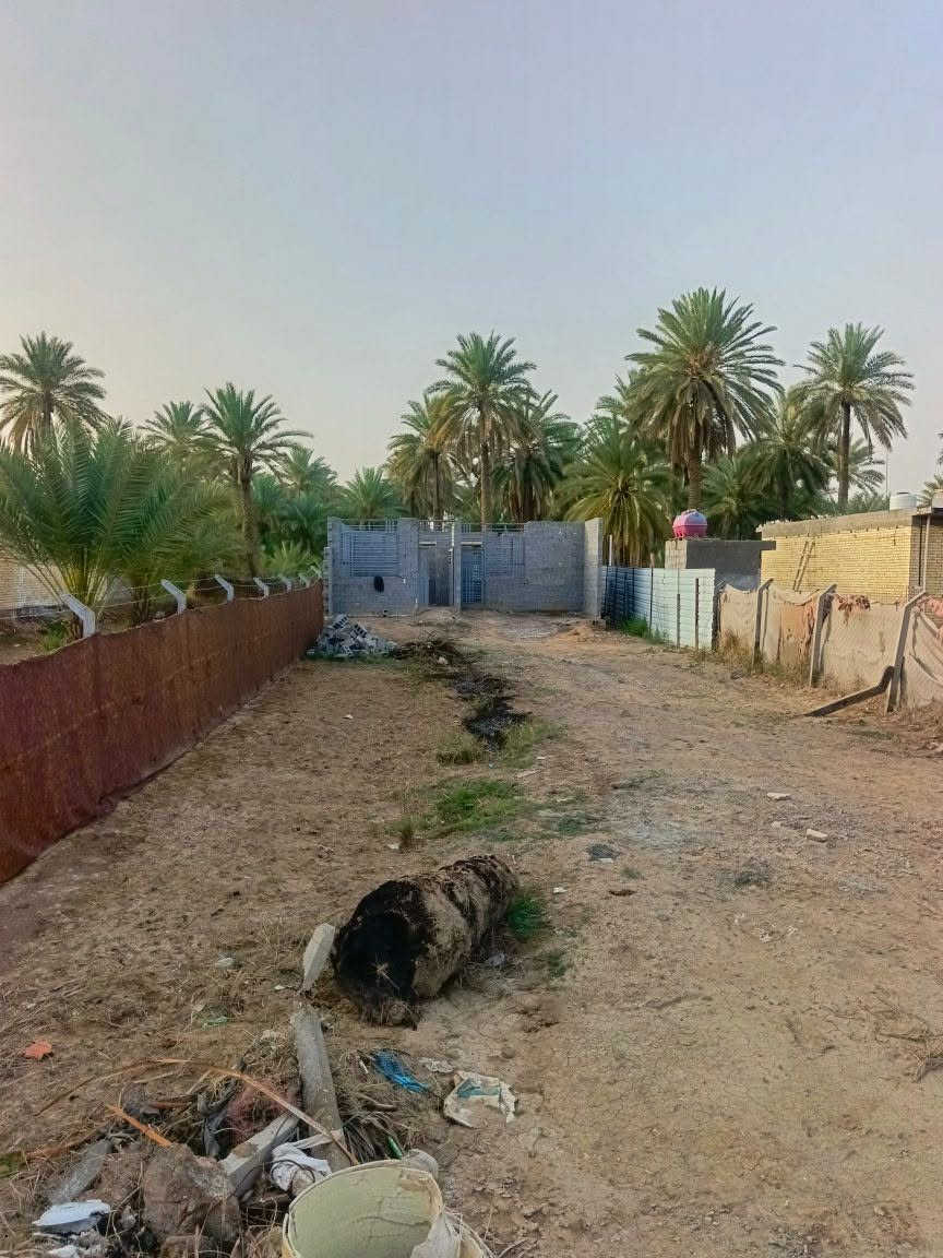 قطعة للبيع ومراوس ايضآ المساحه 500 طابو زراعي قرار محكمه سند 25 طريق بغداد كربلاه عمود 262 عن شارع العام 600متر تقريبن لقطعه بيه بيت هيكل تحت البناء 140 خدمات يرهم مراوس أيضآ ومنتجعات قريبه عليه للاستفسار اكثر ***********
