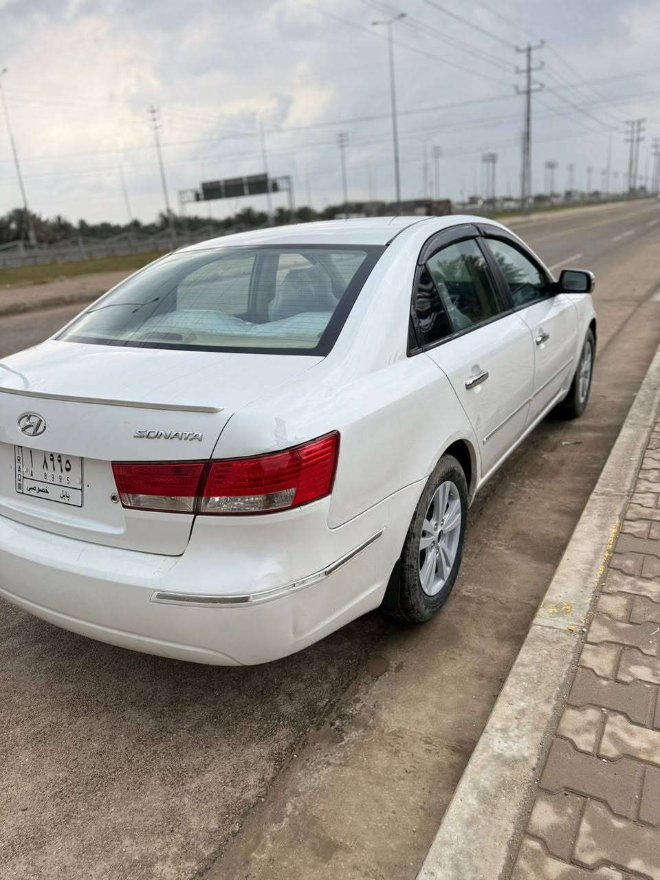 سوناتا 2010 خليجيه سياره مقفوله كفاله عامه بيها بس بارد سياره جاهزه جير ومحرك تبريد كور السياره كربلاء ***********
