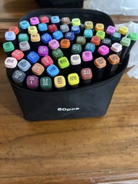 ٦٠قلم • للبيع