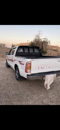 موديل ٢٠١١ • مكينة معمره • داخل احمر