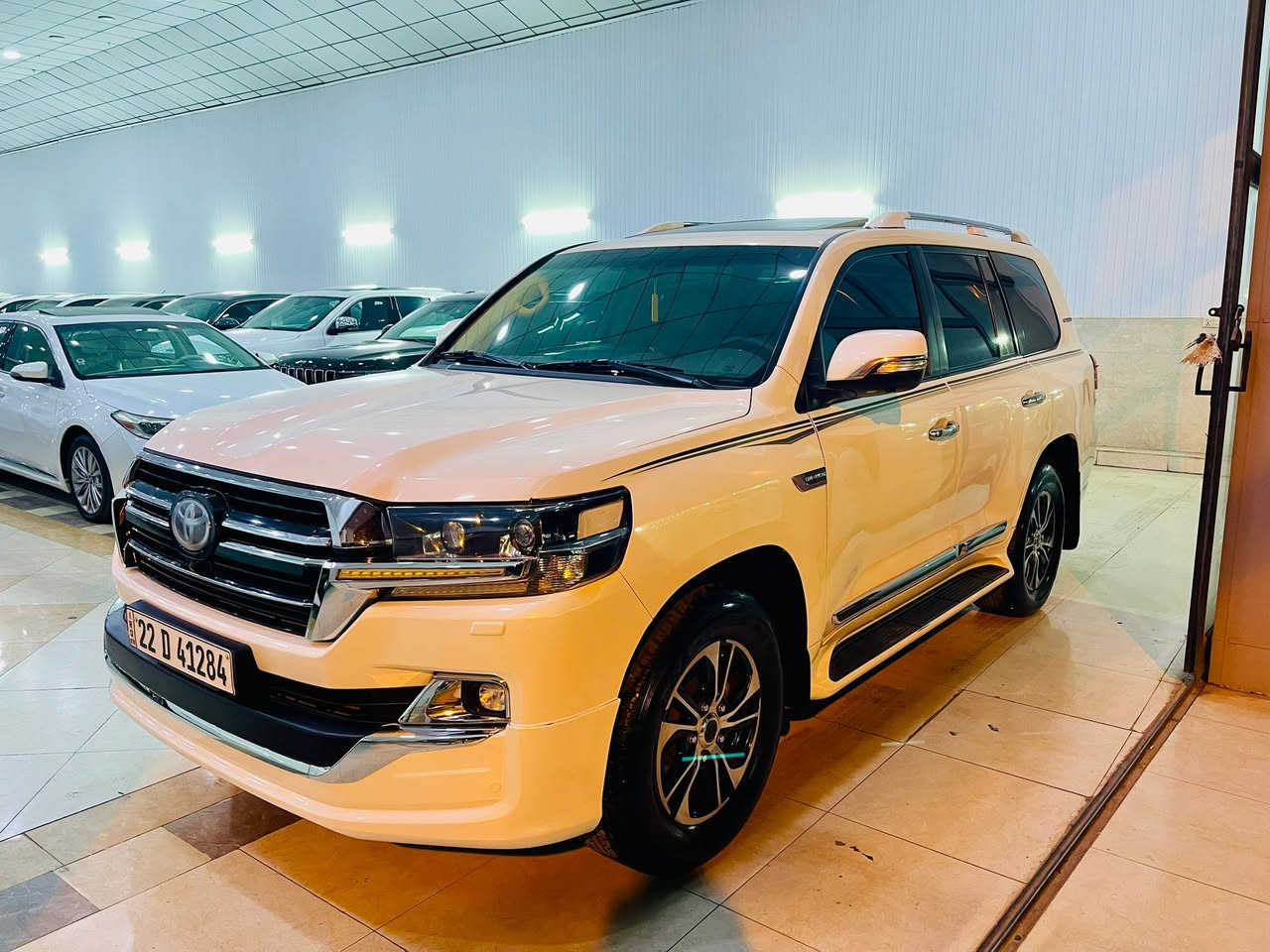 Toyota Land Cruiser 2017 GXR V6 شركة جيهان سيارة بس قطعة واحدة صبوغ بدون دواخل عنوان اربيل 
***********
وتسأب
