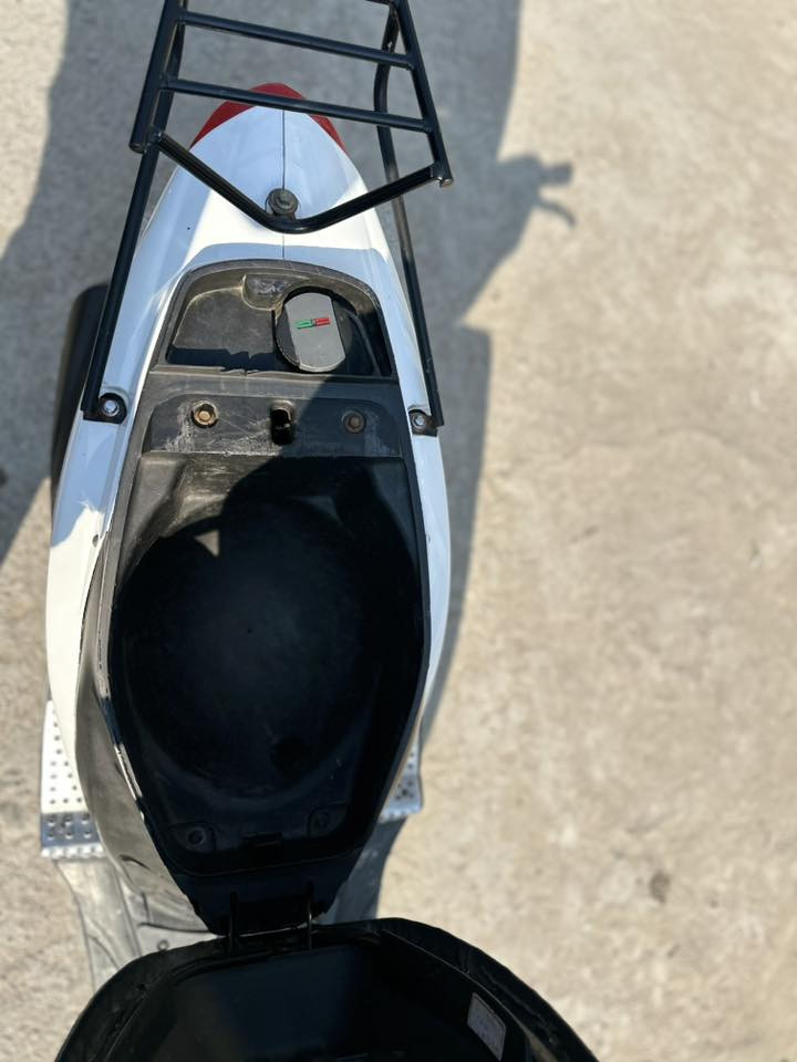 السلام عليكم دراجه ماكس عدله للبيع السعر 525 الف وبيها مجال للطيبين نقص باتري تعبان العنوان بغداد الحريه شارع العريض الرقم بي واتساب ***********او ***********
