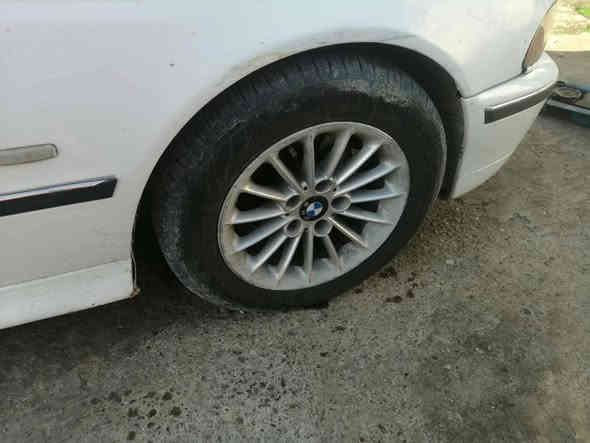 السلام عليكم البيع حجم 16 تايرات لوووك جدد وياله لوك لا رجفه ولا شي سعر 350 البيع فقط مكان ديالى ***********
