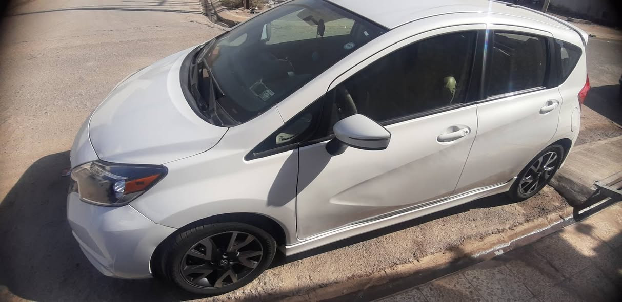 سيارة فيرسا نوت للبيع في كركوك مواصفات Sr موديل ٢٠١٧ رقم سليمانية باسمي ورقة بانزين هزه جديد تايرات وبطارية جديدة بيها جامرلغ السايق مبدل وجامرلغ الايسر بارد   وباب سايق بيها  شبرصبغ  السعر على الخاص للاستفسار ***********   ماشية ٤١    الف ميل
