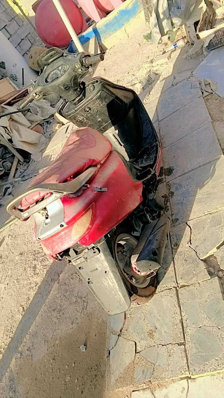 السلام عليكم دراجه فراشه للبيع قائمه صار لها شهر ما تشتغل مثل ما تشوف الصوره نظيفه فقط بس تجفتها والشراي يجي خاص سعر خاص***********
