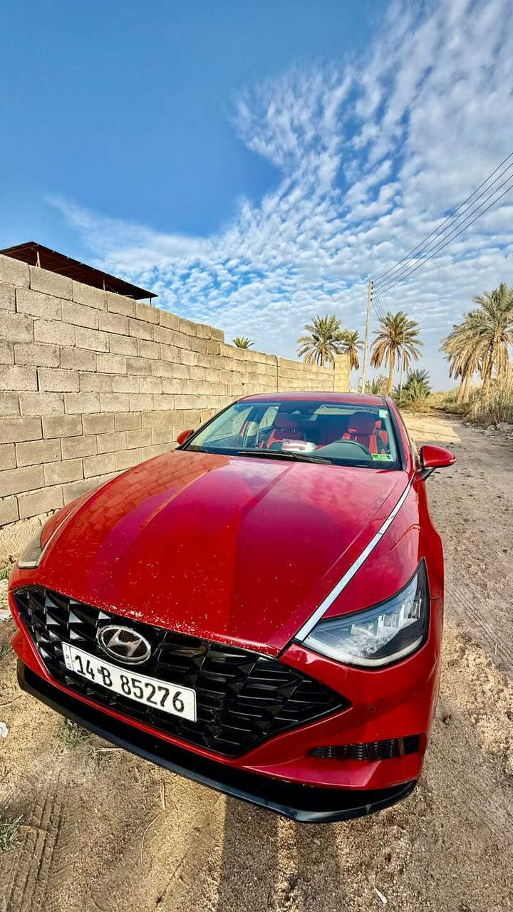 سوناتا موديل 2021 للبيع وارد امريكي فول ماعدا بانوراما

رقم بصره  الجديد باسمي

لون ماروني دم الغزال

كفاله عامه بنيد فقط 

محرك 2500 المرغوب 

بصمه وتشتغيل عن بعد 

كير وتبريد وضع شركه 

كشنانه تدفئه تبريد 

سياره نضيفه فول

السعر 175

0770 416 6524
