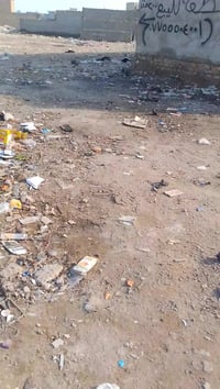 قطعة أرض للبيع: المساحة: 50 متر. ​الموقع: حي طارق (الوسط) - قريبة من ش...