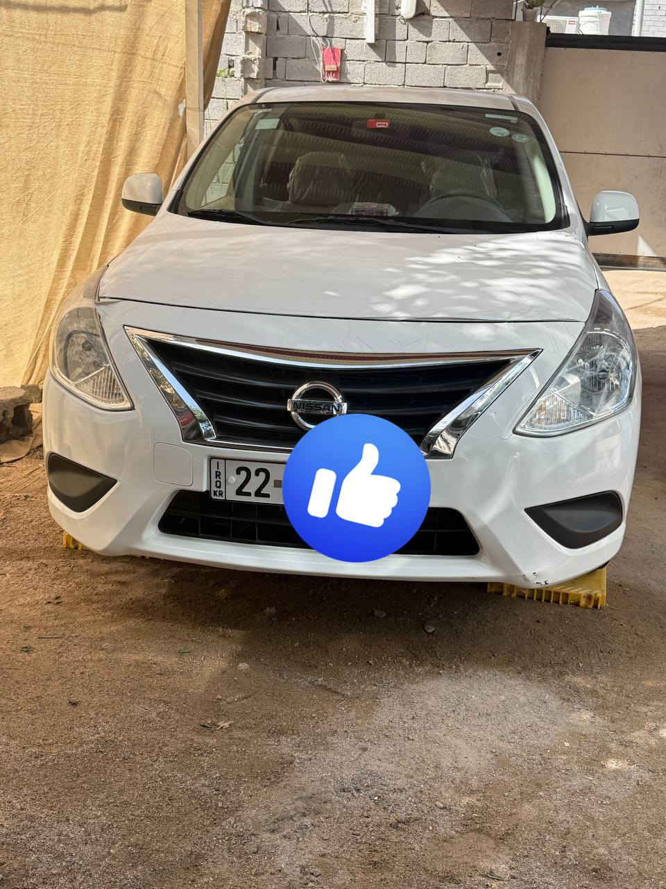 سلام عليكم نيسان سني هندي  مديل 2023 بيه اربع قطع صبغ بدون تبديل بيه ضربه شبر بالمدكر الوره  والباقي مكفول ماشيه 27 الاف كير مكينه تبريد كله مكفول تخم تايرات جدد حداده جديد رقم اربيل باسم الشركه السنويه تنتهي با30 مكان السياره البصره السعر 115 الرقم *********** او *********** اتصال او واتساب

