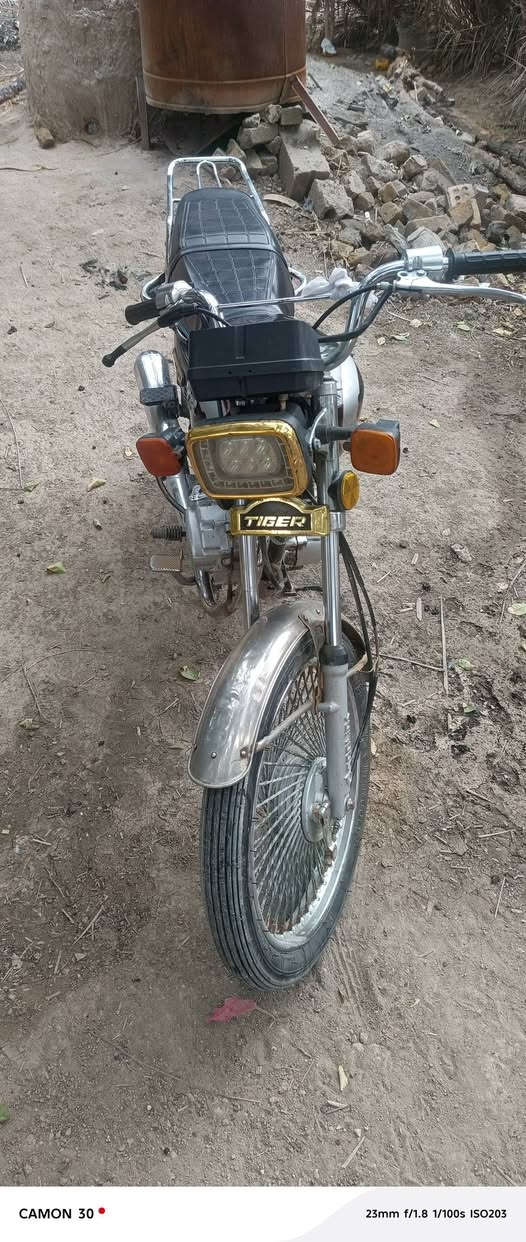 دراجه موديل 21نضيفه محرك مامفتوح أوراق اسكنر للبيع سعر 500وبيه مجال بصيط 🍀


**إذا كنت صاحب هذا الإعلان وتريد حذفه لأي سبب، رجاءا أرسل رسالة إلى الدعم الفني**