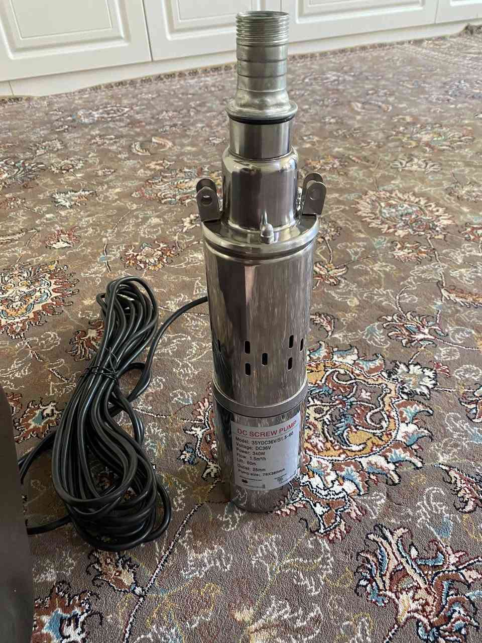 غطاس ماء ذكي وحديث (DC Screw Pump) وصل الآن! ☀️
 
وداعاً لمشاكل انقطاع الكهرباء وتكاليف الوقود! استخرج الماء من الآبار والخزانات بكل سهولة باستخدام الطاقة الشمسية أو بطارية السيارة مباشرة 

🔹 المواصفات الفنية للمضخة

التشغيل المباشر: تعمل على ☀️ ألواح الطاقة الشمسية أو 🔋 بطارية السيارة مباشرة (DC 36V)

قوة الرفع (الارتفاع): تدفع الماء لمسافة تصل إلى 60 متراً عمودياً

معدل التدفق: تضخ 1500 لتر من الماء في الساعة1.5 m 3 /h
حجم المخرج: 25 ملم (1 إنش)

التصميم: مصنوعة بالكامل من الستانلس ستيل المقاوم للصدأ، بحجم انسيابي (78x380mm) يناسب الآبار الضيقة.


**إذا كنت صاحب هذا الإعلان وتريد حذفه لأي سبب، رجاءا أرسل رسالة إلى الدعم الفني**