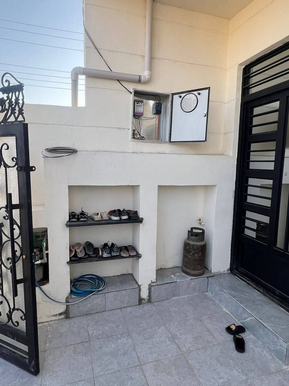 دار للبيع الديوام حي مخابرات
#المساحة الدار 150 متر واجه 10 نزال 15
#التفاصيل الدار 5 غرف نوم وصاله ستقبال مطبخ
3 مجموعات صحيات الدار شغل درجه اولى جناي
#شارع الدار 15 ركن على حديقه
#السعر ب137 مليون قابل للتفاوض
#للاستفسار الاتصال على رقم
☎️📞***********📞☎️
🔷🔰مكتب الامين للعقار على شارع 60 🔰🔷
