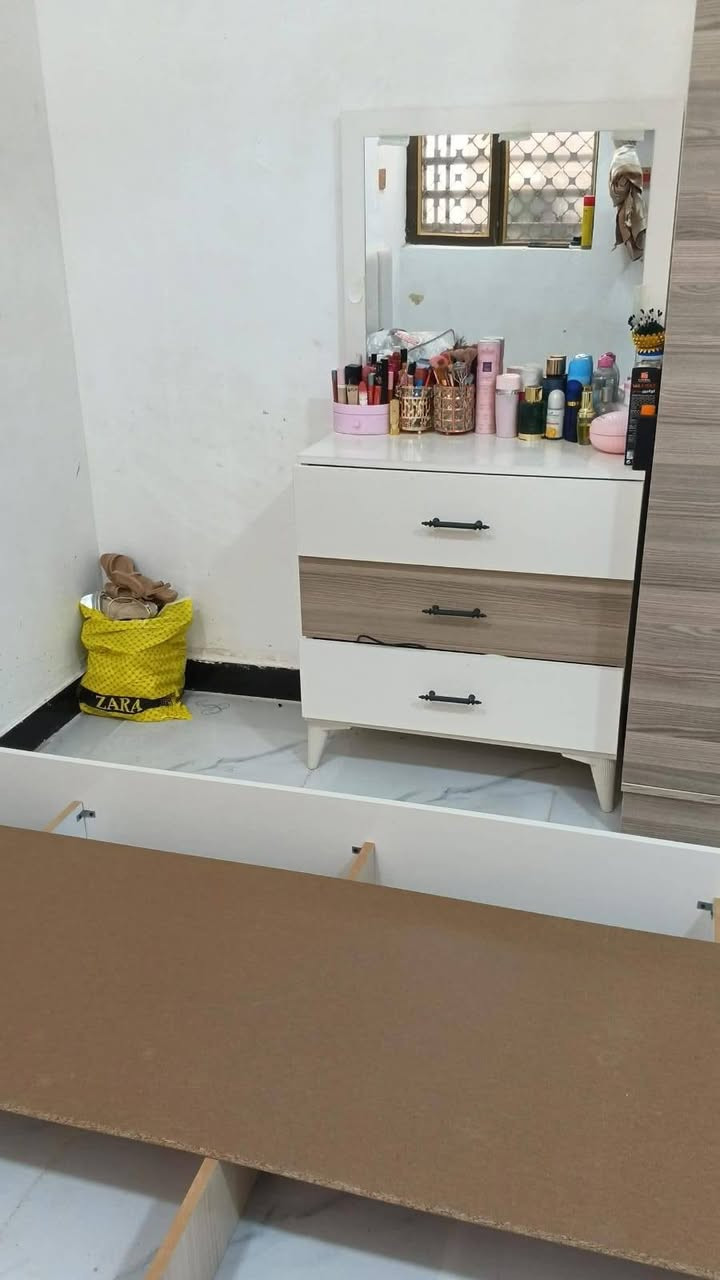 غرفة نوم جديدة صار شهر من اخذتهة مستعجل على بيعتهة مكاني سبع البور سعرهة 650وبيهة مجال بسيط رقم التواصل 0782332541


**إذا كنت صاحب هذا الإعلان وتريد حذفه لأي سبب، رجاءا أرسل رسالة إلى الدعم الفني**