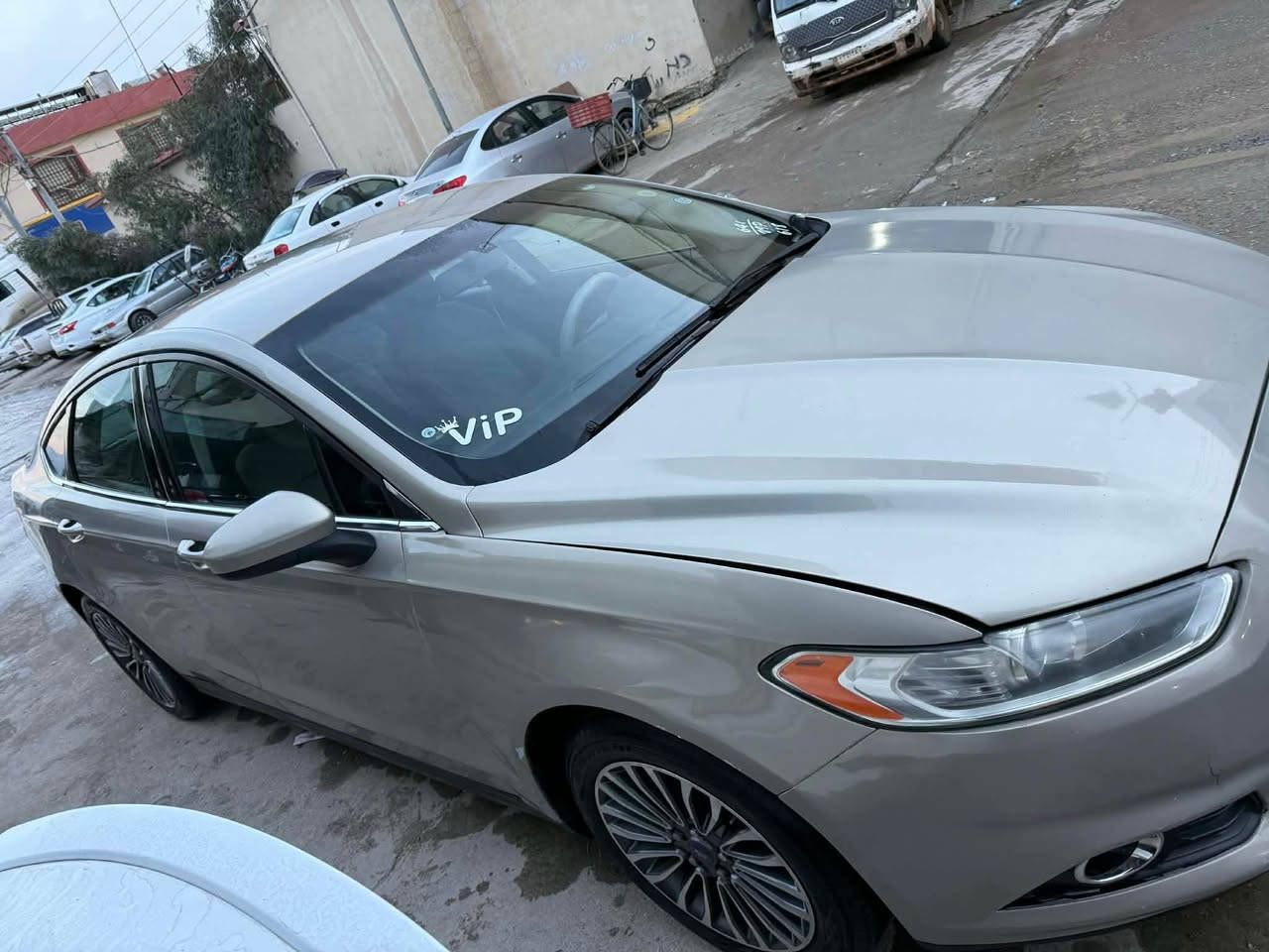 فۆرد ڤیوژن ٢٠١٧ 
هەموو فیانی بە شەرت 
٥ پارچەی هەیە و بە حیزام دەفرۆشم 

خوار بازار سعری 

***********
*********** 

ڤایبەر وەتس ئەپ هەموو شتی لەسەرە 
مشتەری تەلەفۆن بکە جوابی چات نادرێتەوە رانية, السليمانية
