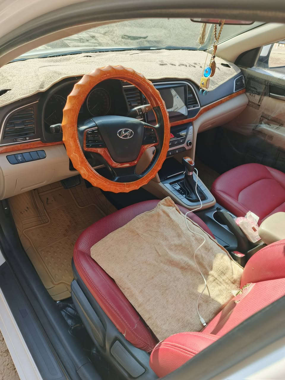 السلام عليكم للبيع النترا موديل 2018 سوبر خليجي مكفوله كفاله عامه عده بارد بل جاملغ امامي كد شبر وباقي السياره كفاله عامه فول مواصفات.
فتحه سقف 
مري شفط 
اشاير بل مري 
 شاشه كامره خلفيه دواره 
حساس خلفي 
 ثلاث وضعيات قياده  
كشنات جلد  
داخل لونين صاج 
لد امامي  
بصمه 
تشغيل  عن بعد 
نضام ترحيب عند الاقتراب 
يدات نيكل  
مكينه 2000 دوش 
 مكينه كير حداديه كفاله رقم بابل  تحويل ثاني يوم   مكان السياره بابل محاويل السعر 165 وبيه مجال. 
***********
