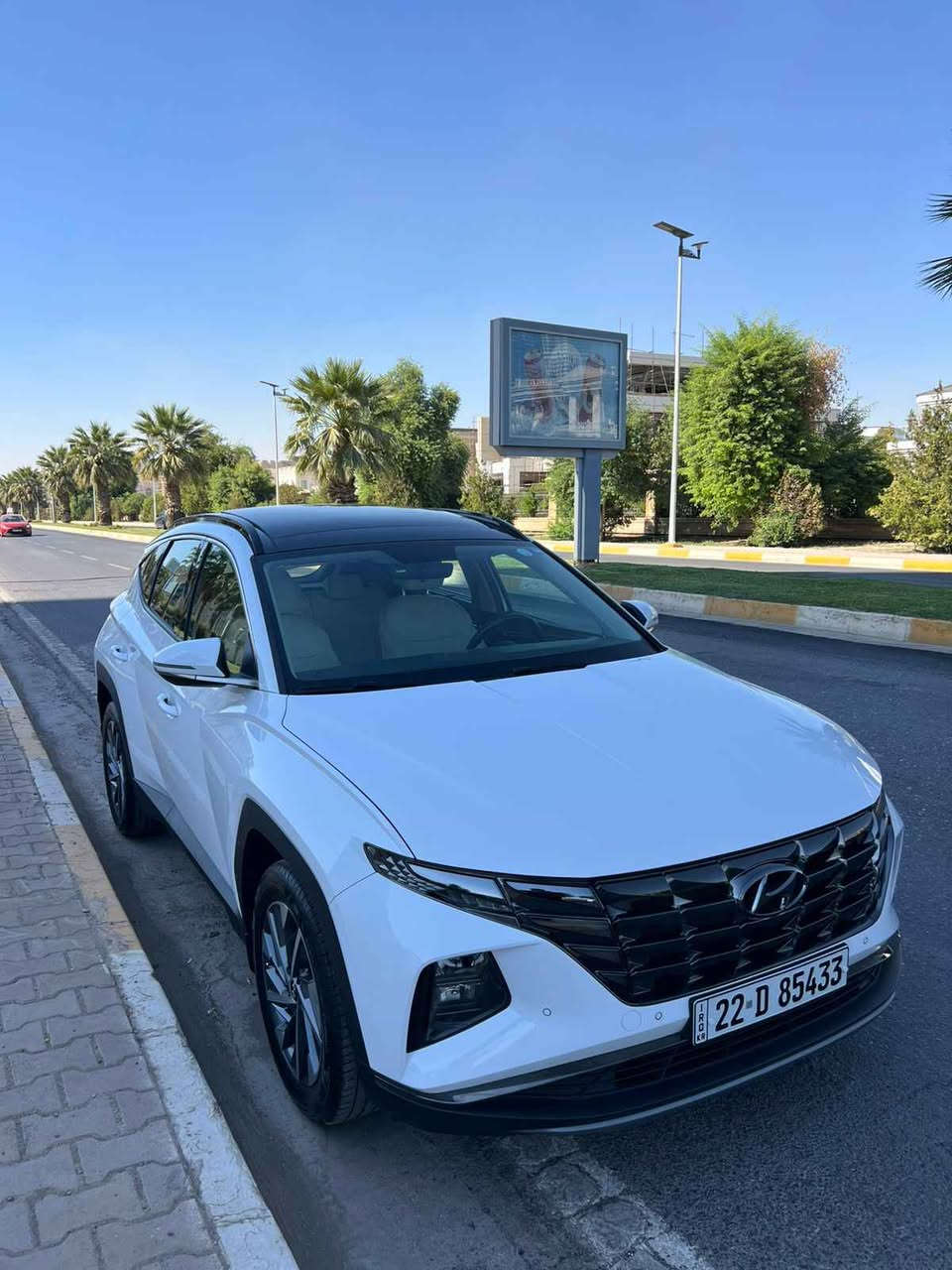 عليكم  ..***********
توسان 2023خليجي مكفوله كفاله عامه  
ماشية ٣٠ الف كيلو متر فقط
مواصفات فول فول فول  البانوراما   ‎
مكينه 2000 دوش
بصمه + بصمه ابواب
هاند بريك بصمه 
اشارة ترحيب
كامره دواره 
‏‎دشبول شاشه 
مري شفط
تحكمات استيرن
‏‎تبريد قطعتين 
‏‎حساس امامي 
‏‎حساس خلفي 
‏‎درايف مود  
‏‎مقاعد امامية كهرباء 
‏‎بردات أبواب خلفية 
رقمها اربيل  الدولي الجديد 
السعر 235ورقه وبيها مجال بسيط 
للاتصال *********** بيه وتساب بخدمتكم أربيل, العراق
