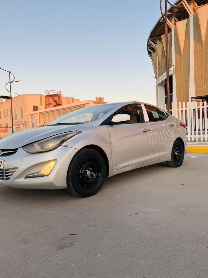 السلام عليكم 
النترا موديل 2016 
بيها جاملغ وبنيد تبديل بدون دواخل 
رقم ذي قار بسمي 
جاهزه للاخير 
السعر :110 وبيها مجال بسيط 
العنوان : ذي قار _ سوق الشيوخ 
هاتف : ***********
