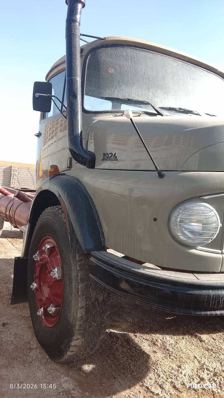 قجم لبيع موديل 80بدون صبغ مكان الرمادي سعر 55وبيه مجال الفتسار ***********
