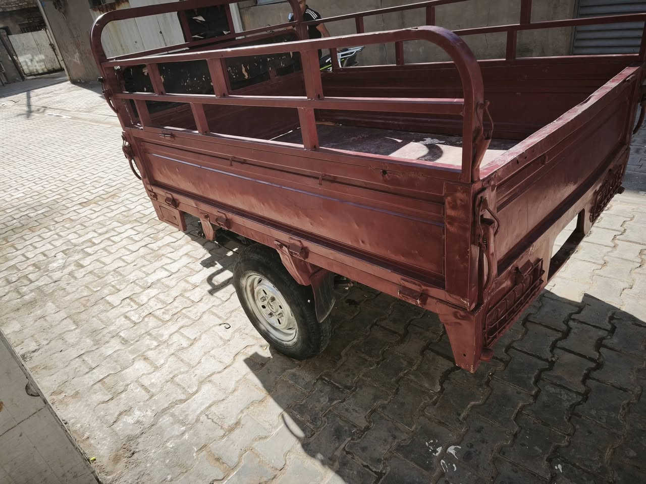 السلام عليكم ستوته دايوان  موديل 2020 اوراق ضفيره جديده لايت جديد اشاير جديده سلف جديد باتري جديد بس نقص تربط لايت ولاشاير المكان بغداد الجديده السعر 950 وبيها مجال ***********
