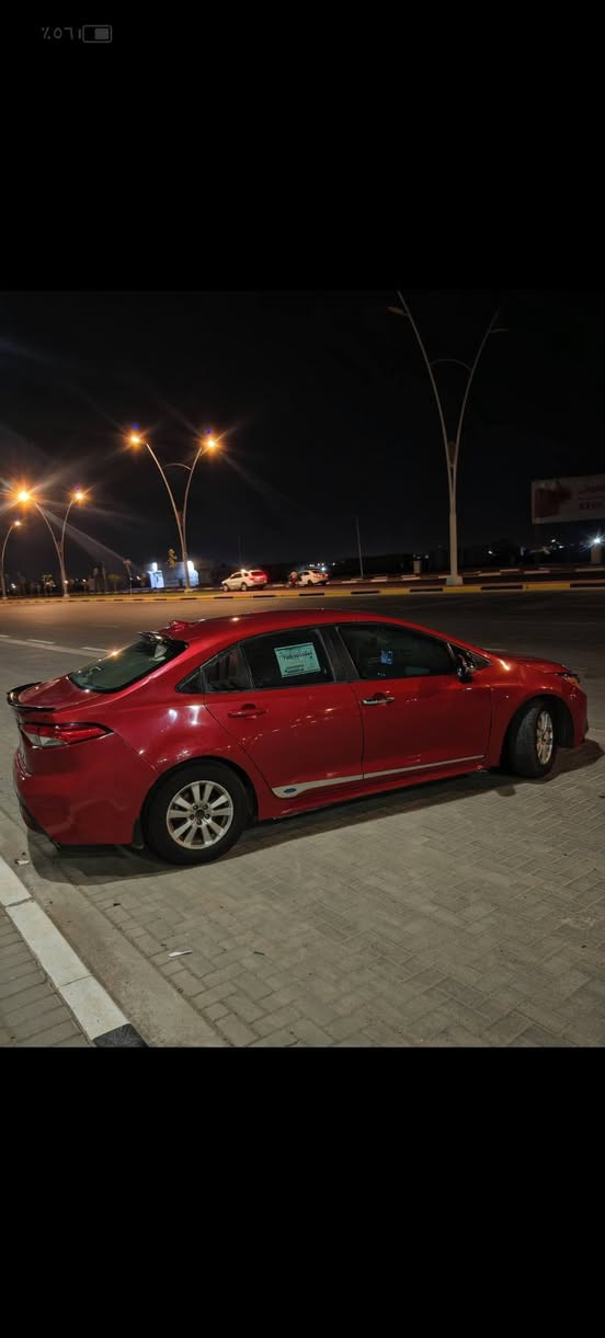 🚘 للبيع | تويوتا كورولا  2021 Le    سعرها 96  اقرا المنشور عدل وعليها غرامات800 ينكصن من السعر  استلم صافي 88 السيارة وارد امريكي بيها  ضربه بابين بدون دواخل وشويه من المدكر الورا  ما بيها تبديل نفسهن ومصلحيهن يعني السيارة بيها قطع صبغ  انه ابيعلك احزام  وبيها صوت خفيف  بلكير بلتحريكه وملاحضه الكير لا بي صفنه ولا شي وتنميراته طبيعيه  السياره جاهزه من كلشي  وبسعر كورلا 2010
السيارة جاهزه مكينه كير حداده تبريد تخم تاير 
✔️ الموديل: 2021✔️  (
✔️ الدفع: أمامي (FWD)
✔️ محرك اقتصادي 1.8 لتر 4 سلندر
✔️ شاشة لمس مع Apple CarPlay وAndroid Auto
✔️ كاميرا خلفية
✔️ تبريد نظام ايكو 
✔️ زجاج ومرايا كهربائية
✔️ السيارة اقتصادية جداً بالوقود، مريحة، واعتمادية عالية.

📍 الموقع: البصرة
💰 السعر:  صافي صافي 88  
📞 للاستفسار والمراسلة ***********
