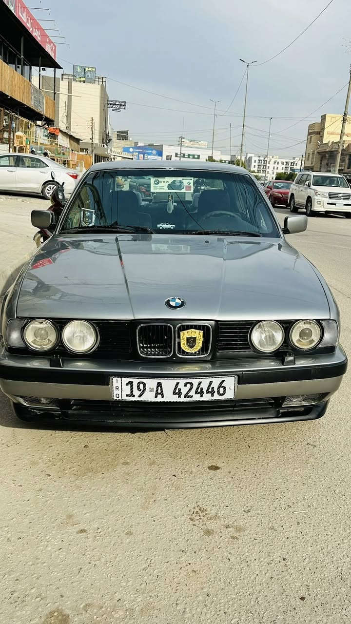 525 محور مكينة 3000 ملكة فيشة وبطل
سيارة جاهزة على اخر حباية 
تبريد كهربائيات رقم جديد باسمي 
جام رباعي اوتو 
غرفة كاملة جديدة تعمير جديد السيارة قطرة خياس ماكو 
رقم كربلاء ومكاني كربلاء  
للبيع او المراوس 
السعر 55$ وبية محال بسيط 
***********
***********
