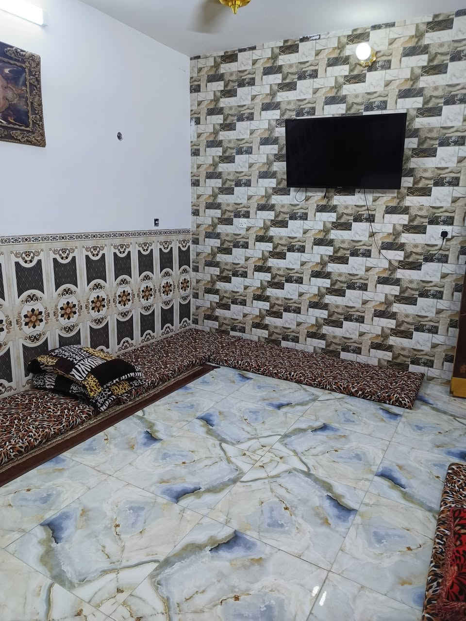 السلام عليكم بيت  المساحه 70متر واجه 7نزال 10 زراعي حجي عماد  خدمات كامله كهرباء مي مجاري السعر 45قابل لتفاوض *********** بي واتساب
