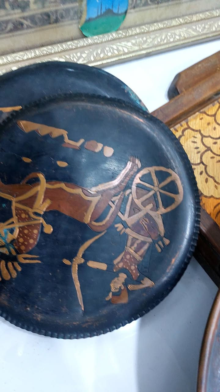 صواني نحاس قديمة وعليها رسومات فرعونية للبيع شلع خاص


**إذا كنت صاحب هذا الإعلان وتريد حذفه لأي سبب، رجاءا أرسل رسالة إلى الدعم الفني**