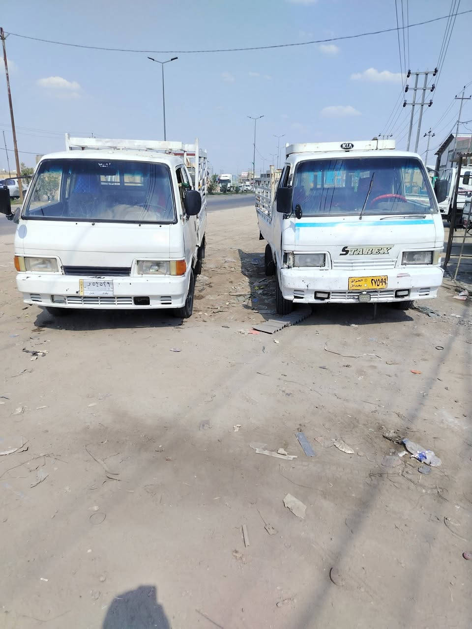 سلام عليكم اخوان عندي ثنين سيارات البيع بل ماتعبك وتعبني راعي ماندله اكفلك من عشيره حكومه معليه السعر سته ونص مليون  وتعامل وياك بعد  سيارات عندي صارله سنه ووفوك مدكوك حاسبه حصته كاز بيهن ثنينهن  محرك وكير مكفول ثنينهن  رقمي ***********
