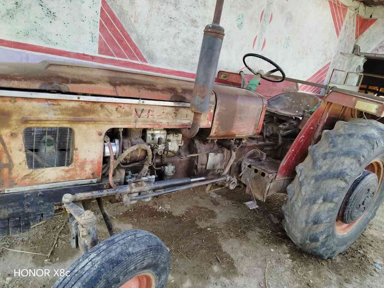 السلام عليكم مكينه البيع نضيفه السعرثلث ملايين لعنوان لجسر لسابع منطقت لدايره ***********
