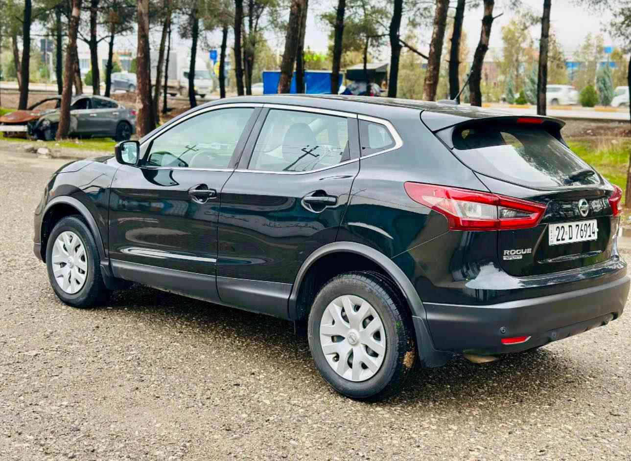 نيسان روگ سبورت امريكى چوار پستون  ٢٠٢٠ ده بل ئه كسل پارچه يه ك بوياخ بستيك درگاكه ى به بى ناوگرتن مواسه فاتى رادارى پيش و دواو ته نيشته فوله ته نها سلايد نيه .
گيرو مه كينه به شه رت ته نها63 هه زار رو شتووه 
سه نه وى تازه يه 
نرخى 146 
ره قه م شانصى و سونه رم داناوه مشته ريت ته له فون بكه 
*********** دار بنديهكان, السليمانية
