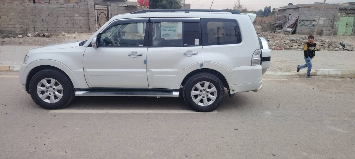 باجيرور حبتور موديل 10  بيه صبغ جملق ليمن بدون دواخل كير و محرك مكفول  وتبريد تدفه كهربا يأت كله شقال سيارة فول لخير بيه منظوما  غاز  سعر 135  ***********
