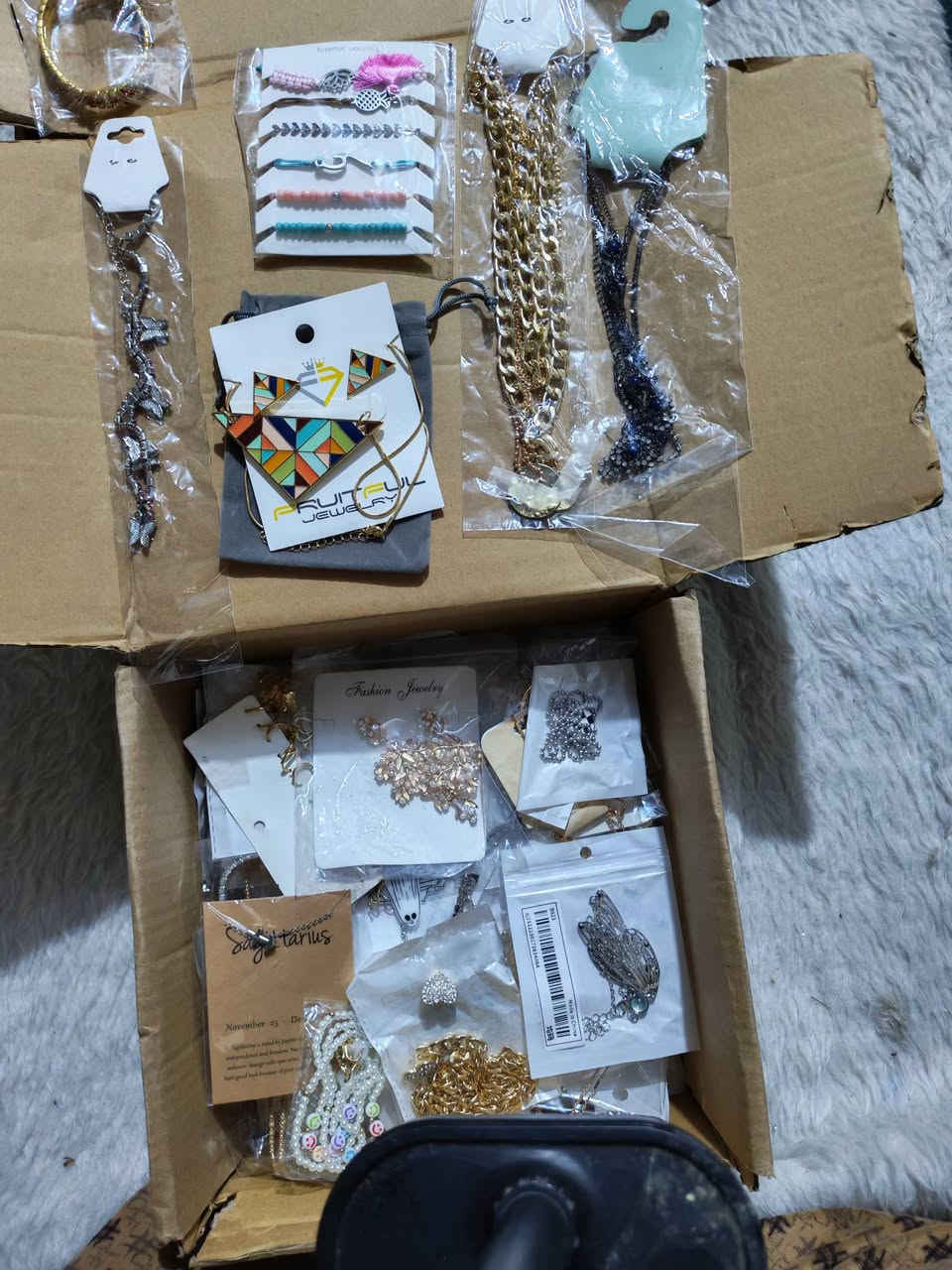 عرض ناري ومحدود 🔥🔥
إذا تدورين ربح مضمون وبضاعة تمشي بسرعة… هذا العرض إلك 💯
✨ كراتين إكسسوارات مشكّل بالكيلو ✨
شي أن + موديلات عصرية ترند 💃
💥 سعر الكيلو فقط 30 ألف مع التوصيل 🚚💨
يعني تربحين من أول بيعة!
📦 تشكيلة ضخمة (تراجي – سلاسل – خواتم – أساور)
😍 موديلات ترضي كل الأذواق
🔥 مناسبة للبيع أونلاين أو بالمحل
⏳ الكمية محدودة… واللي يلحق يلحق!
لا تضيعين الفرصة وتبقين تتمنين 👌
📩 احجزي هسه قبل لا تخلص البضاعة


**إذا كنت صاحب هذا الإعلان وتريد حذفه لأي سبب، رجاءا أرسل رسالة إلى الدعم الفني**