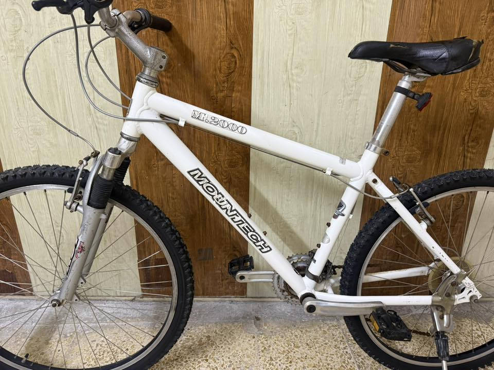 دراجة هوائية مختوم ياباني 🇯🇵 

قياس 26 جبلي

المعدن ألمنيوم 

قياس الفريم 43cm

المكينة 3/7

السعر 120 ألف دينار 

عنوان المحل موصل أيمن تقاطع شارع كنيسة الساعة🚴‍♂️🚴

يوجد توصيل 🚚 كافة محافظات العراق 🇮🇶 

☎️***********
