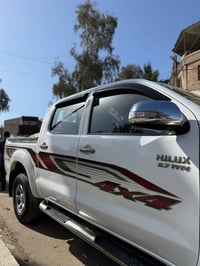 تيوتا هايلوكس 2012سياره جديدة محرك مامفتوح كير عادي تخم تاير حداديه جد...