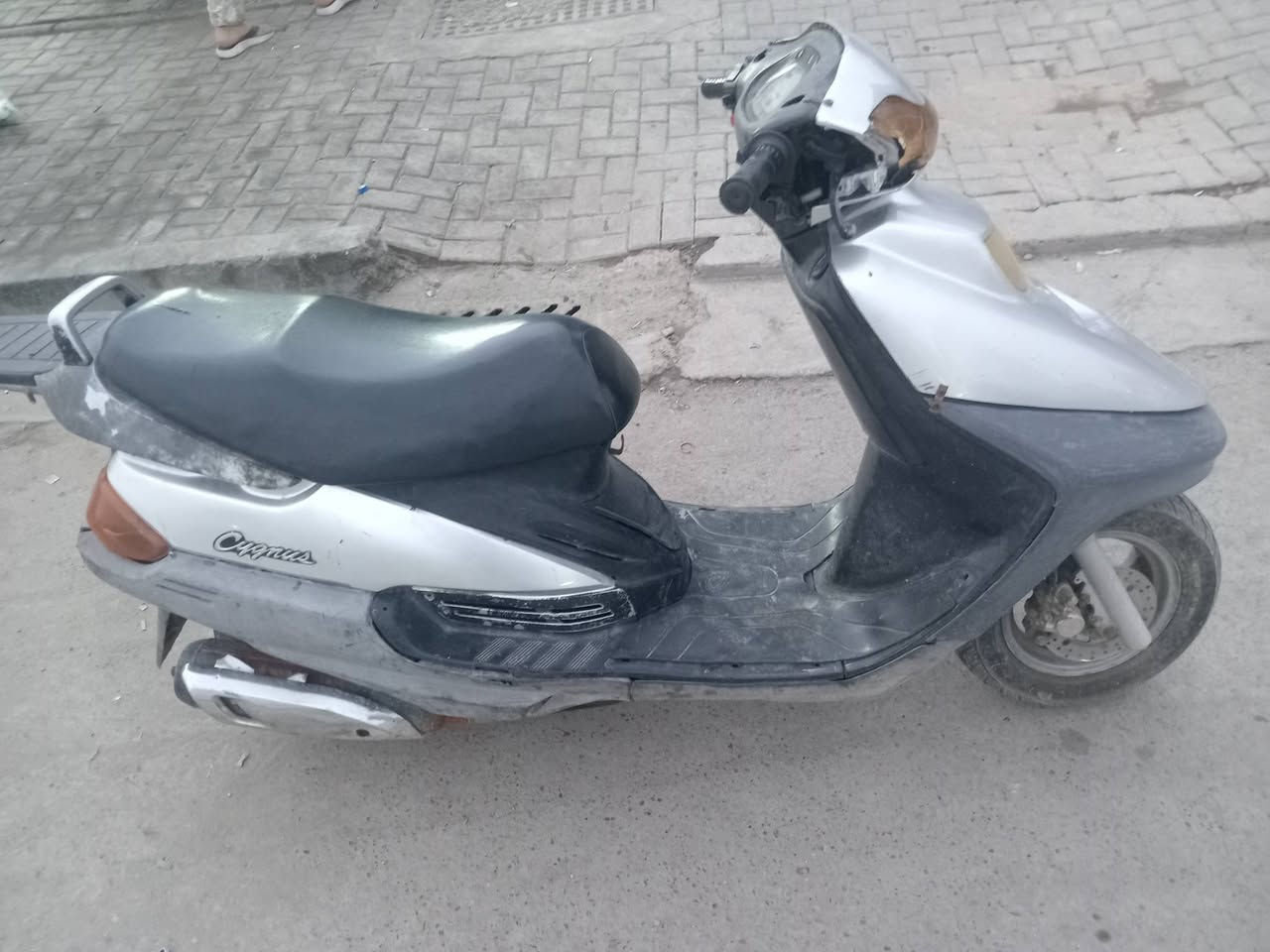 للبيع فضائي ياباني كهربيات كله شغاله سلف وهندر  محرك ناعم لاتبخير ولا شي بس كابريتر يرادله تنضيف
سعر 300   وبيه مجال
 مكان بغداد حي البتول الجسر الفرنسي


**إذا كنت صاحب هذا الإعلان وتريد حذفه لأي سبب، رجاءا أرسل رسالة إلى الدعم الفني**