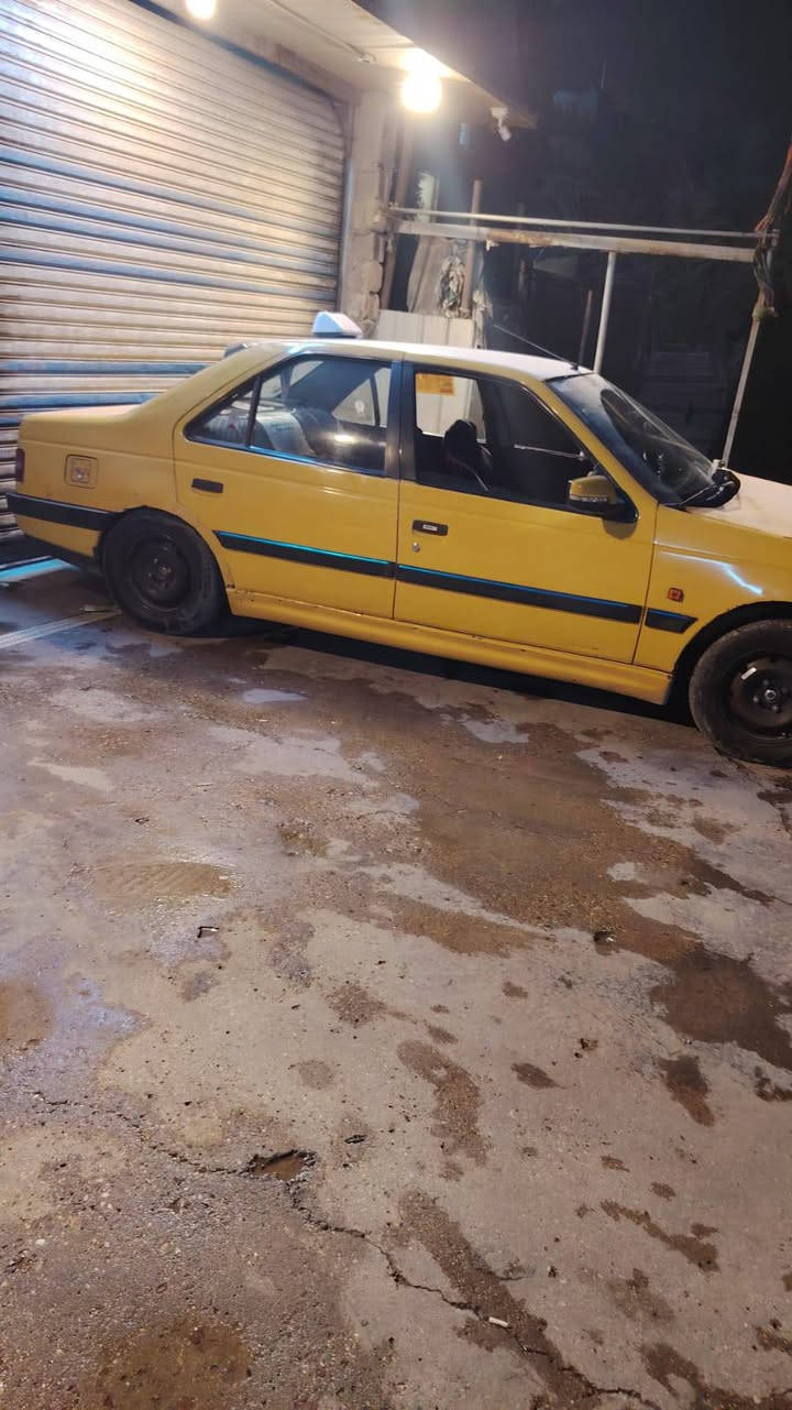 السلام عليكم بيجو جيلاكس موديل 2009
كير مكينة إنضاف تبريد ثلج 
السيارة خير من الله مانقصها شي
بيها فقط خياسات رقم انكليزي 
مصفرة هيئة وغرامات السيارة بسمي تحويل ثاني يوم 
السعر 23 وبيها مجال 
عنواني بغداد الزعفرانية 
***********
