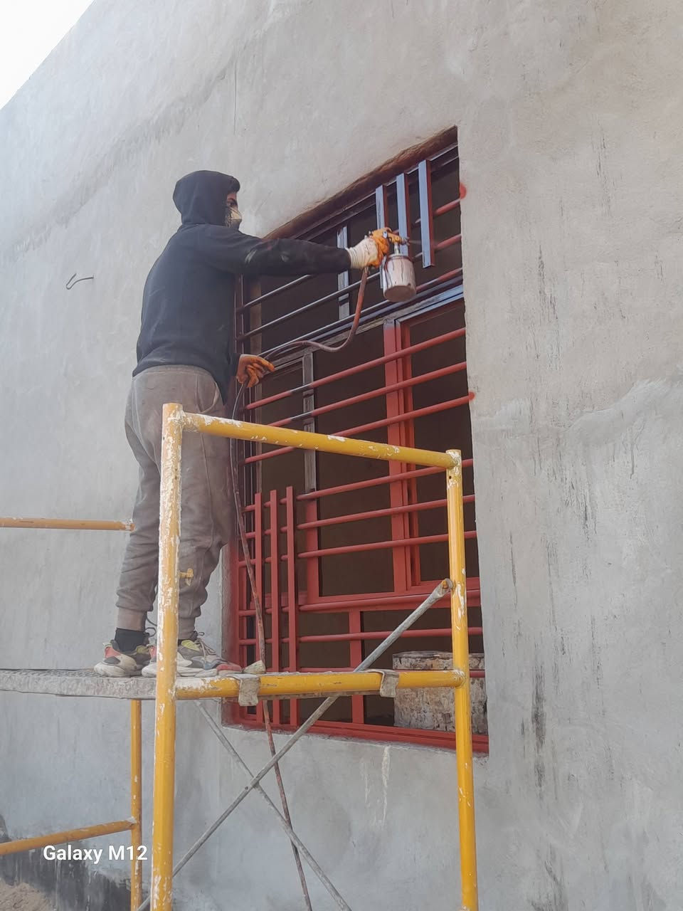 سلام عليكم 
صبغ شبابيك مع تنضيف الشباك 
بارخص الاسعار شغل درجه اوله
***********
بي وتساب
