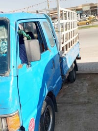 هاي السياره بعدها صار ست شهور وانا الاحد راح امشي بيها كتاب حجز جاي اد...